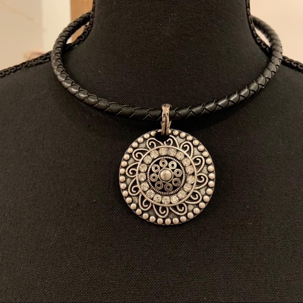 Chico's Black and Silver Pendant Necklace